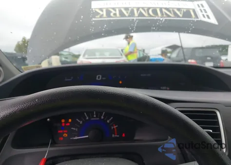 2014 Honda Civic Lx z USA, uszkodzony, nr VIN 2HGFG3A52EH520335